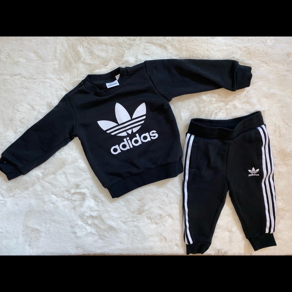 Adidas sweatsuit